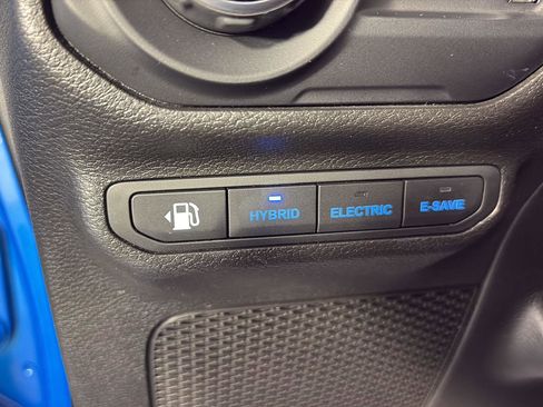 Used 2023 Jeep Wrangler Unlimited Rubicon 4xe AWD/4WD image 28
