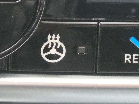 New 2025 Nissan Rogue SL w/ Tech Package image 12