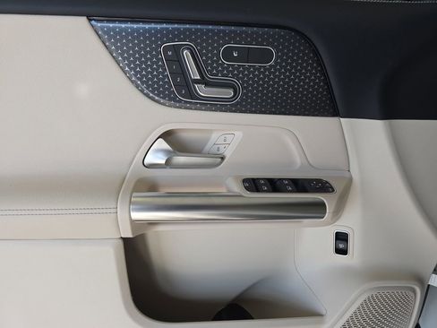 Certified 2026 Mercedes-Benz GLA 250 4MATIC image 27