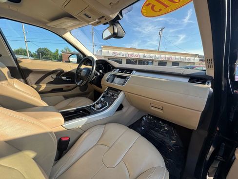Used 2015 Land Rover Range Rover Evoque Pure Plus image 28