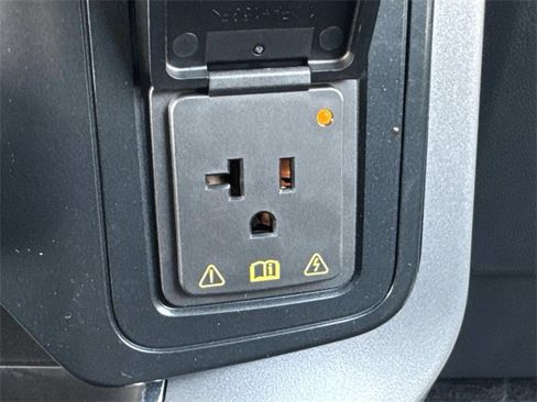 Used 2025 Ford F150 XLT w/ Equipment Group 302A MID image 21