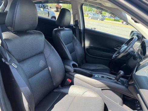 Used 2017 Honda HR-V EX-L image 21