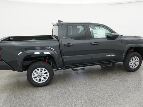 New 2025 Toyota Tacoma SR5 AWD/4WD image 40