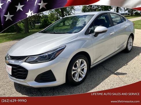 Used 2019 Chevrolet Cruze LT w/ LT Fleet Convenience Package FWD image 1