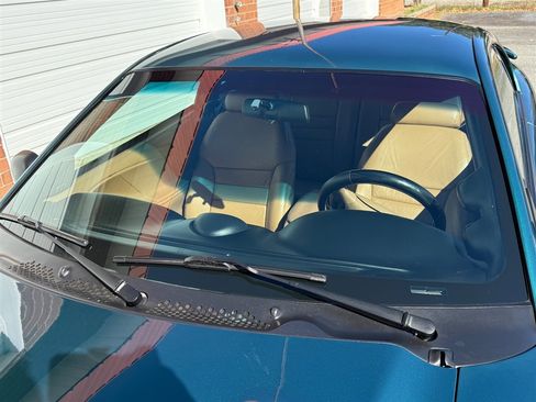 Used 1997 Ford Mustang Cobra RWD image 12