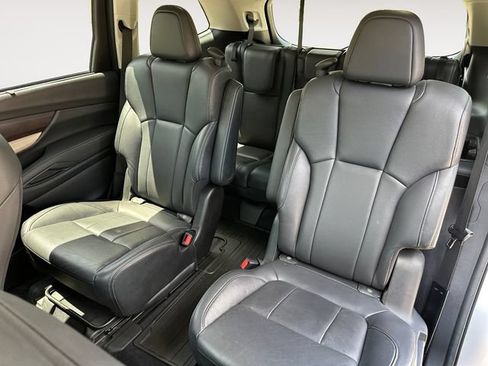 Used 2021 Subaru Ascent Touring AWD/4WD image 13