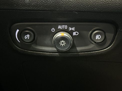 Used 2022 Buick Encore GX Select FWD image 32