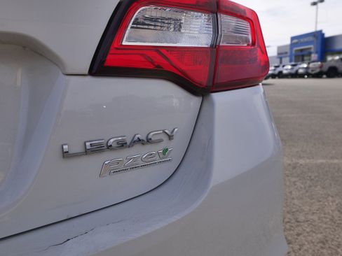 Used 2018 Subaru Legacy 2.5i Premium w/ Eyesight & BSD & Rcta & HBA image 9