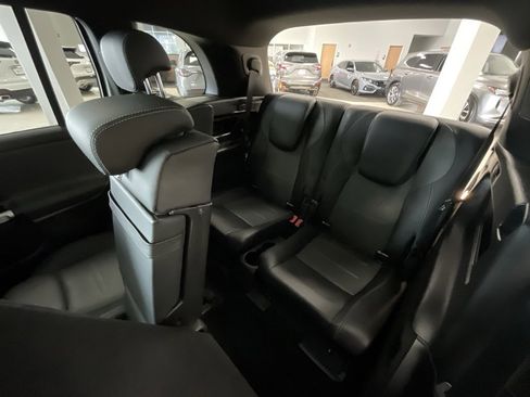 Used 2021 Mercedes-Benz GLB 250 GLB 250 image 24