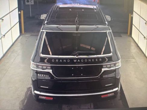 Used 2022 Jeep Grand Wagoneer Series III w/ Rear Seat Video Group 1 image 5