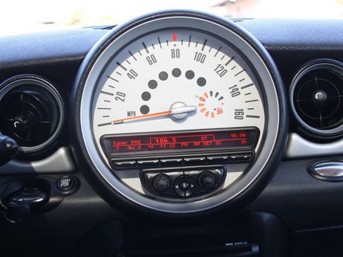 Used 2011 MINI Cooper Hardtop FWD image 15