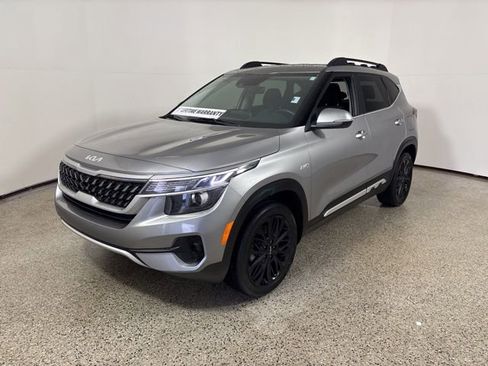 Used 2023 Kia Seltos Nightfall Edition AWD/4WD image 13