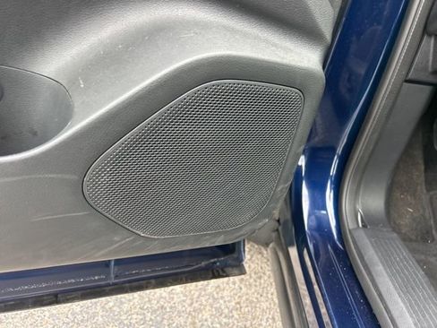 Used 2025 Nissan Rogue SV image 14