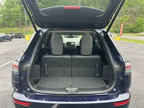 Used 2025 Mitsubishi Outlander AWD image 22
