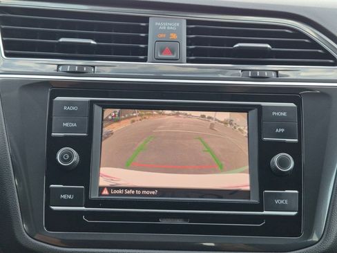 Used 2022 Volkswagen Tiguan S FWD image 14