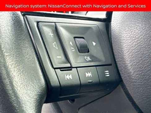 Used 2024 Nissan Rogue SL w/ SL Premium Package FWD image 9