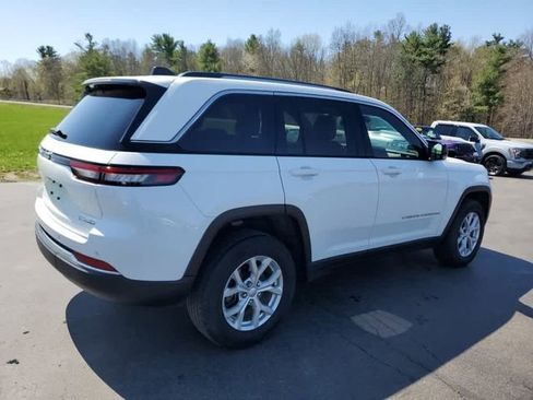 Used 2023 Jeep Grand Cherokee Limited AWD/4WD image 5
