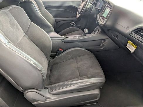 Used 2023 Dodge Challenger R/T w/ Plus Package image 28