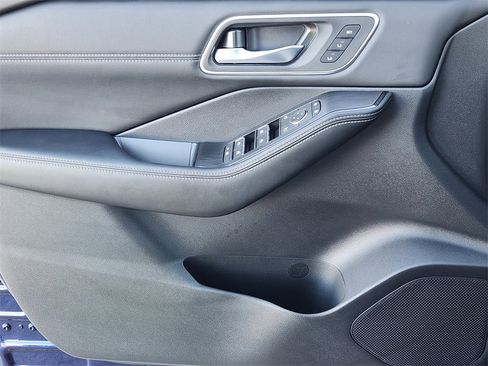 New 2026 Nissan Rogue Platinum w/ Platinum Premium Package image 16