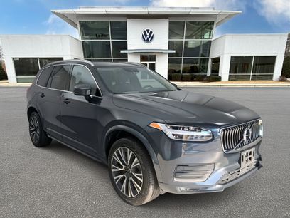Used 2022 Volvo XC90 T5 Momentum w/ Climate Package