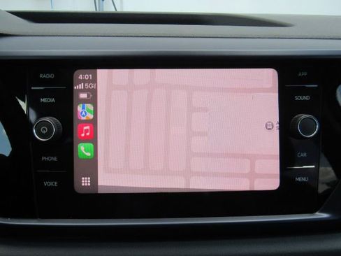 Used 2023 Volkswagen Taos SE image 41