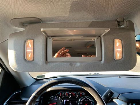 Used 2017 GMC Yukon XL SLE w/ HD Trailering Package image 35