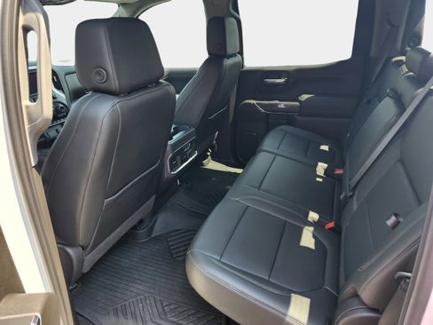 Used 2021 Chevrolet Silverado 1500 LTZ w/ Z71 Off-Road Package image 26