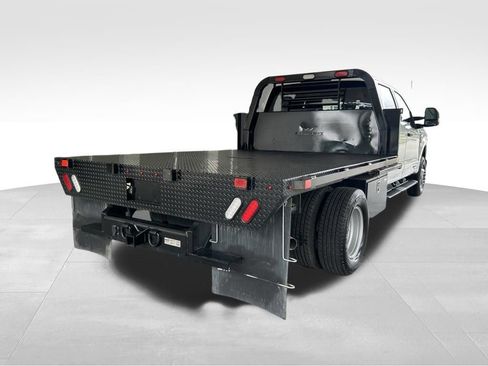 Used 2025 Ford F350 XLT AWD/4WD image 3