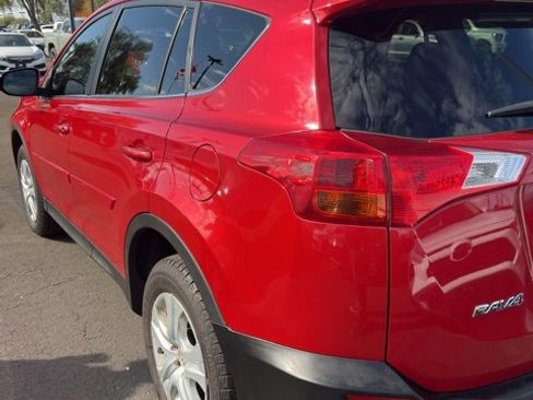 Used 2015 Toyota RAV4 LE image 6