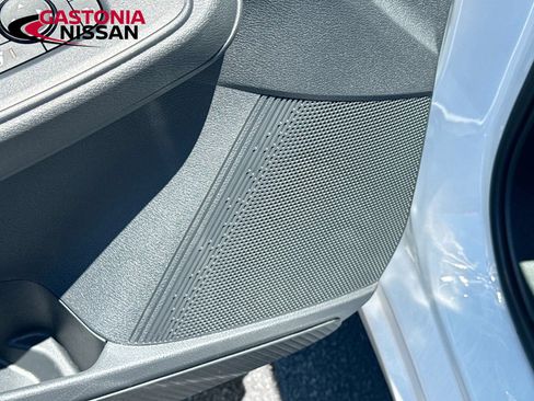 Used 2026 Nissan Sentra SV w/ SV Convenience Package FWD image 23