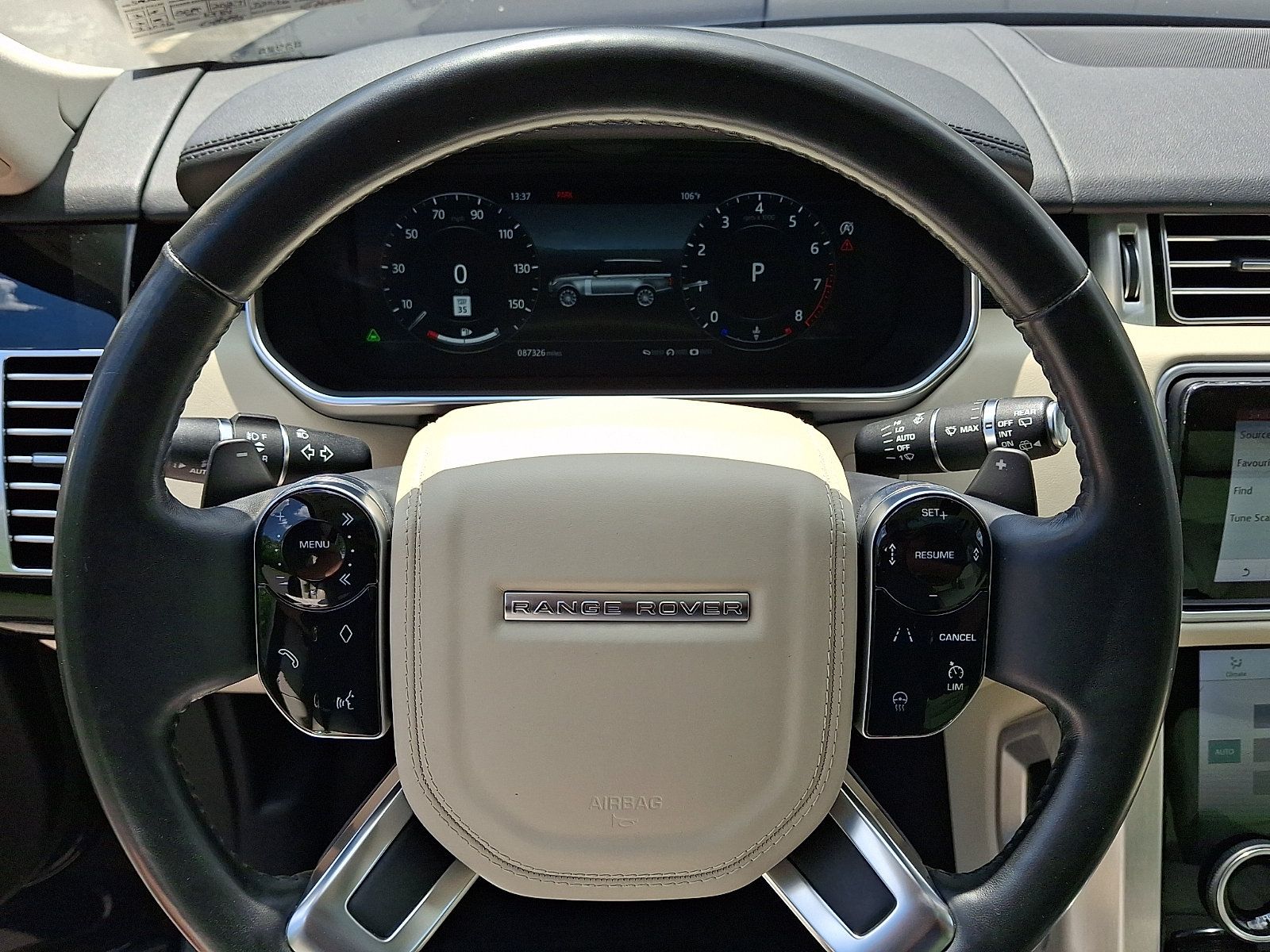 Used 2018 Land Rover Range Rover HSE AWD/4WD image 20