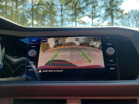 Used 2019 Volkswagen Jetta GLI Autobahn image 23