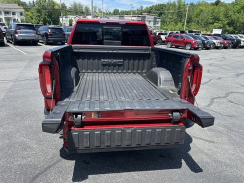 Used 2021 GMC Sierra 1500 SLT w/ SLT Premium Plus Package AWD/4WD image 13