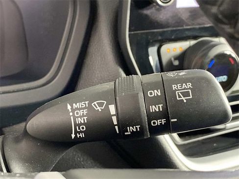 Used 2024 Toyota Grand Highlander XLE image 18