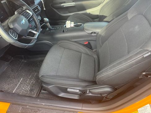 Used 2026 Ford Mustang Coupe RWD image 5