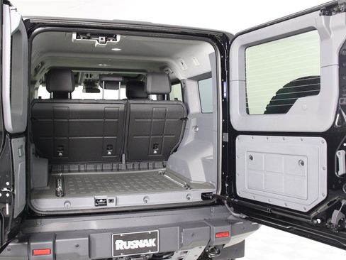 Used 2025 INEOS Grenadier Fieldmaster Edition image 21