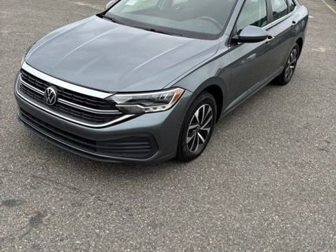 Used 2024 Volkswagen Jetta S FWD image 3