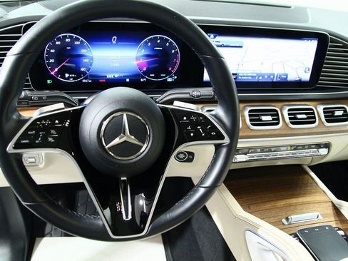 Certified 2025 Mercedes-Benz GLE 350 4MATIC image 6