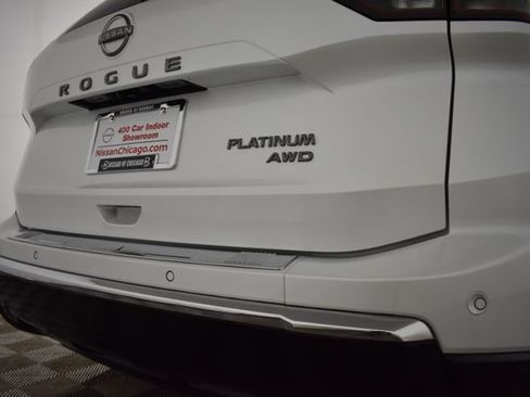 Certified 2026 Nissan Rogue Platinum w/ Platinum Premium Package AWD/4WD image 46