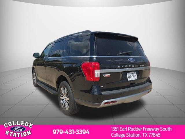 Used 2024 Ford Expedition XLT RWD image 4