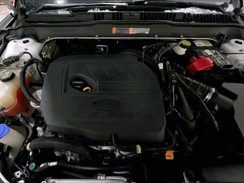 Used 2017 Ford Fusion SE w/ Fusion SE Technology Package image 29