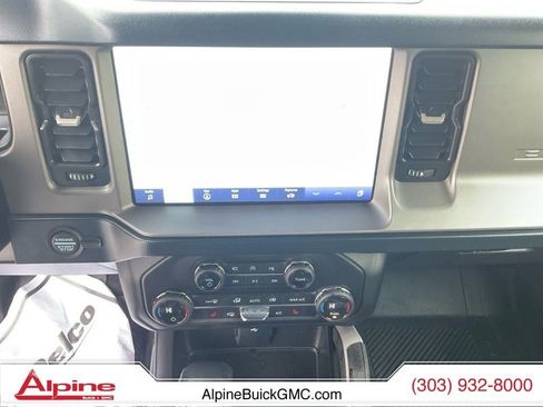 Used 2021 Ford Bronco Outer Banks image 11