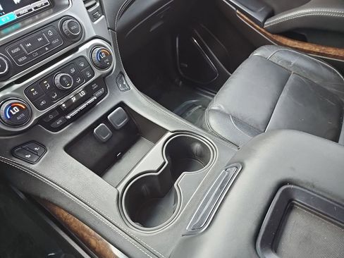 Used 2015 Chevrolet Tahoe LT image 27
