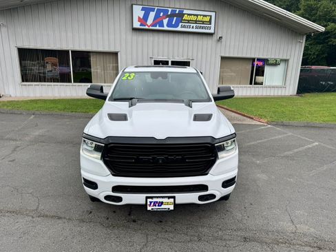 Used 2023 RAM 1500 Laramie AWD/4WD image 9