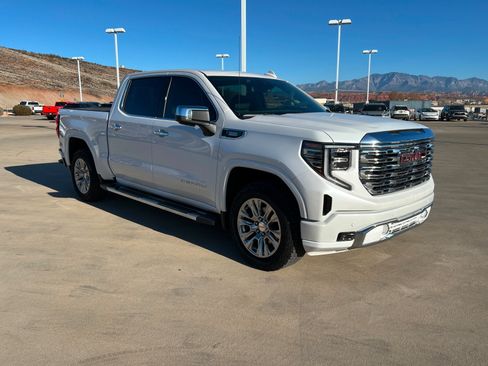 Used 2024 GMC Sierra 1500 Denali AWD/4WD image 8