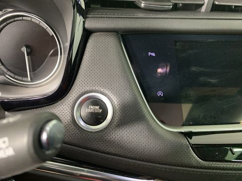 Used 2021 Cadillac XT5 Premium Luxury image 15