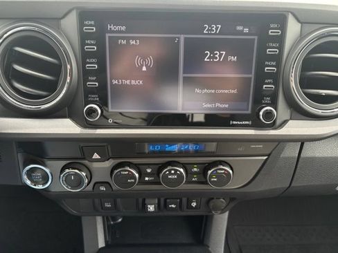 Used 2022 Toyota Tacoma TRD Off-Road w/ Black Out Package (TMS) AWD/4WD image 28