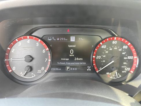 Used 2024 Nissan Titan PRO-4X w/ Pro-4x Convenience Package AWD/4WD image 38