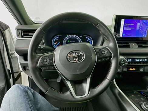 Used 2023 Toyota RAV4 SE w/ Weather & Moonroof Package AWD/4WD image 11