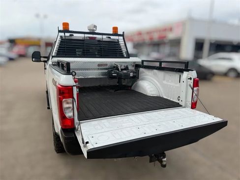 Used 2020 Ford F250 XL w/ Power Equipment Group AWD/4WD image 13
